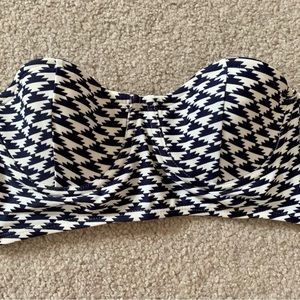 Xhiliration Checkered Patterned Bikini Swim Top